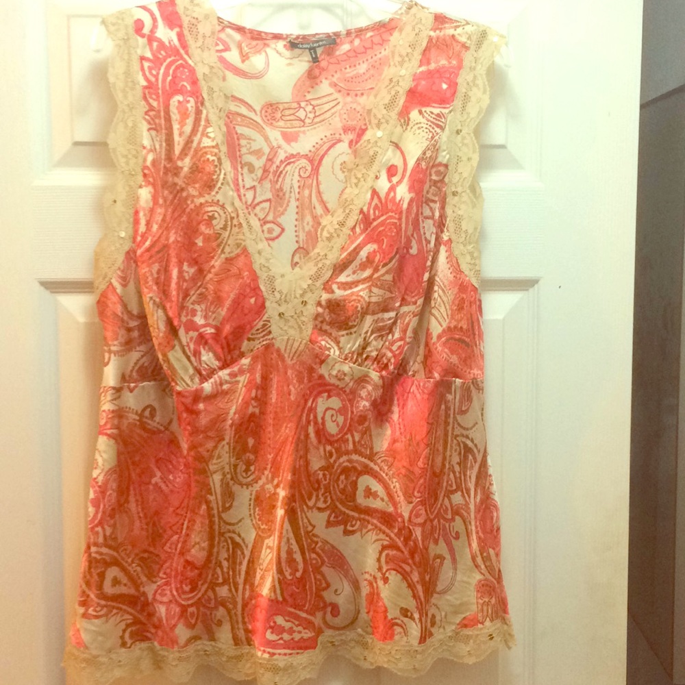 Beautiful Daisy Fuentes 2x sleeveless top